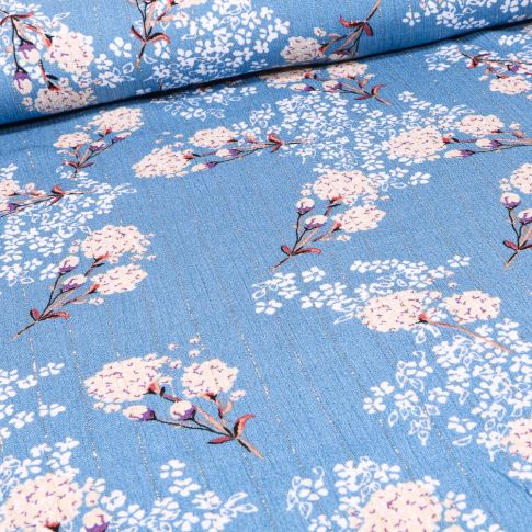 Tissu Viscose texturé Isabella rayures lurex sur fond Bleu ciel