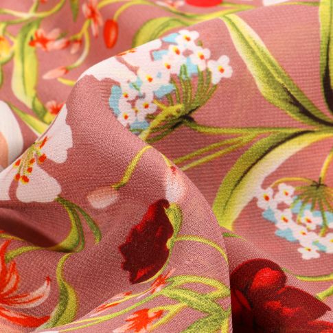Tissu Mousseline Pivoines et fleurs colorés sur fond Bois de rose