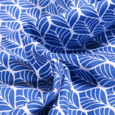 Tissu Coton imprimé Romantic Feuilles sur fond Bleu roi