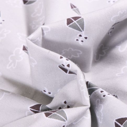 Tissu Coton imprimé Cerf volant et nuage sur fond Gris clair