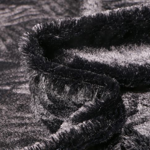 Tissu Fausse fourrure Wavy sur fond Noir