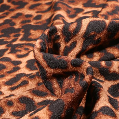 Tissu Crêpe extensible Léopard sur fond Marron