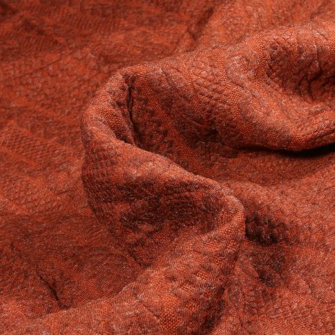 Tissu Sweat Polyviscose Tréssé sur fond Brique