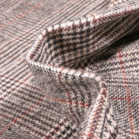 Tissu Jacquard Diamonds brique sur fond Blanc cassé