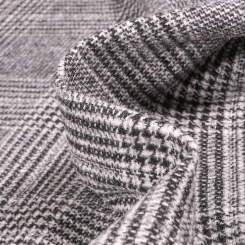 Tissu Jacquard Diamonds noir sur fond Blanc