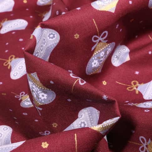 Tissu Coton imprimé Boules de décoration noël sur fond Bordeaux