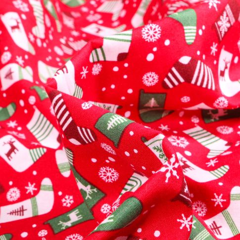 Tissu Coton imprimé Chaussettes du réveillon sur fond Rouge