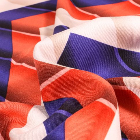 Tissu Viscose Larges chevrons colorés sur fond Rouge