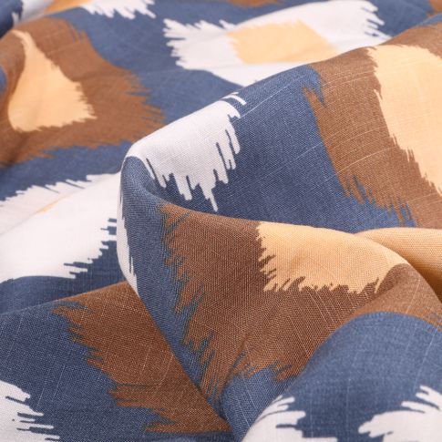 Tissu Viscose Ikat Losanges stylisés sur fond Bleu denim