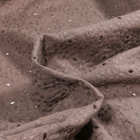Tissu Broderie anglaise coton ajouré Andrea sur fond Marron