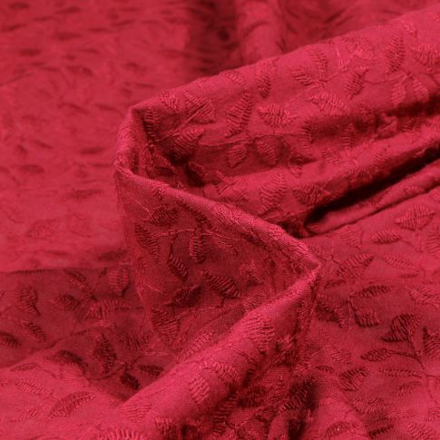 Tissu Coton brodé uni Esperanza sur fond Bordeaux