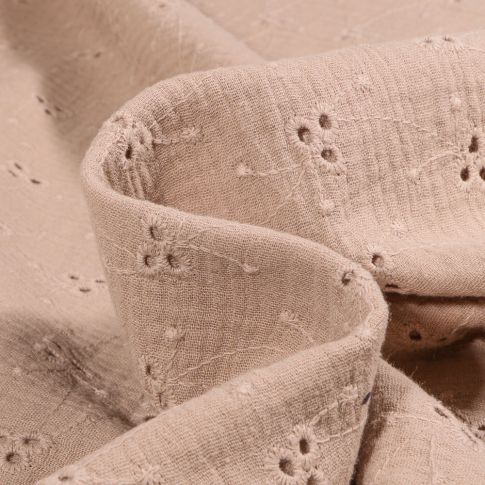Tissu Double gaze ajouré brodé Lou sur fond Beige