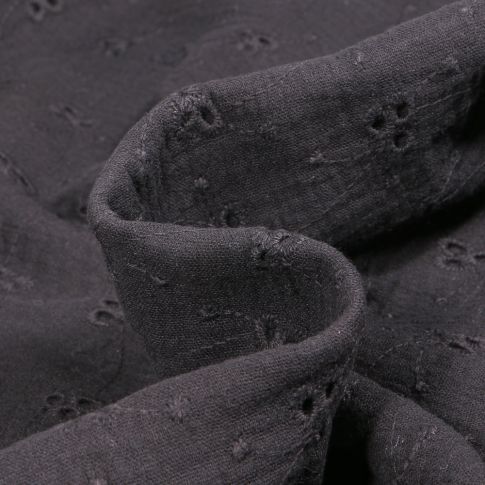 Tissu Double gaze ajouré brodé Lou sur fond Noir