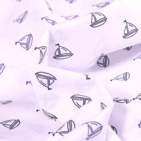 Tissu Coton imprimé Petites voiles sur fond Blanc