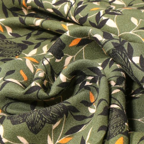 Tissu Viscose Crêpe Giséle sur fond Vert