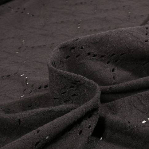 Tissu Jersey Broderie anglaise fleuris Azena sur fond Noir