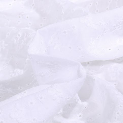 Tissu Broderie anglaise Heidi sur fond Blanc