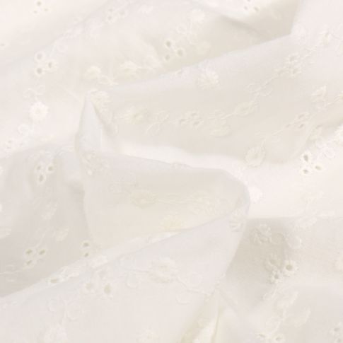 Tissu Broderie anglaise Flowers Flora sur fond Blanc