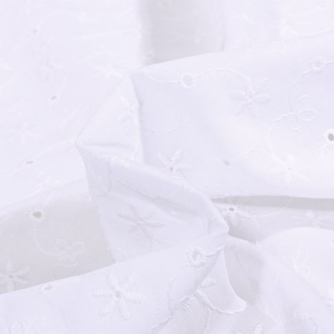 Tissu Broderie anglaise  Flowers stars Blanc