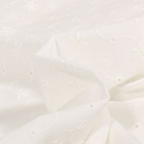 Tissu Broderie anglaise  Flowers Elisa stars Blanc