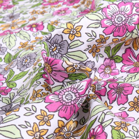 Tissu Coton imprimé Sweet Flower Noemy vert sur fond Blanc
