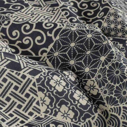 Voile de coton Batik Patola  Géométrique sur fond Bleu indigo