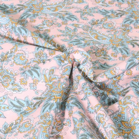 Tissu Popeline de Coton Paisley bleu ciel sur fond Rose clair