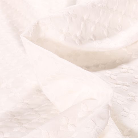 Tissu Broderie anglaise Papillons sur fond Blanc