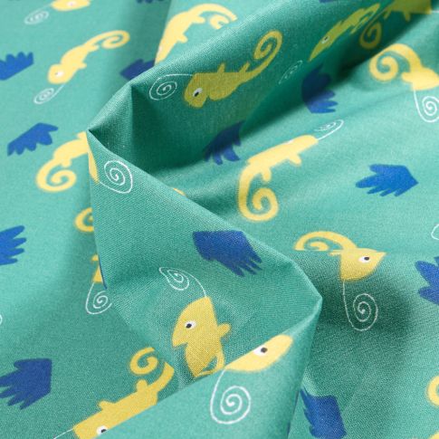 Tissu Coton imprimé Arty Caméléon sur fond Vert