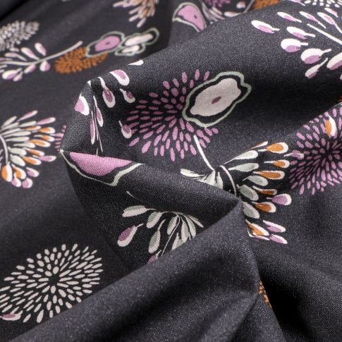 Tissu Viscose Arty Chazine sur fond Noir