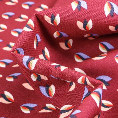 Tissu Viscose Arty Eiwe sur fond Lie de vin