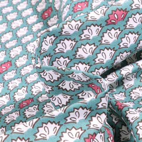 Tissu Coton imprimé Karma sur fond Vert menthe
