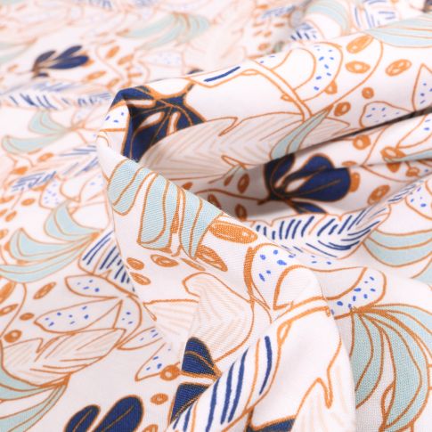 Tissu Viscose Poyo celadon sur fond Blanc cassé