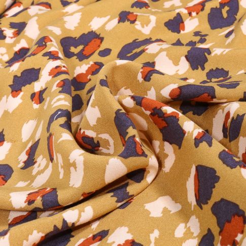 Tissu Viscose Arty Sanjay sur fond Ocre