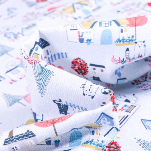 Tissu Coton imprimé QT Fabrics Little Village bleu sur fond Blanc
