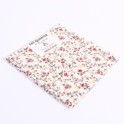 Coupon de tissu Coton imprimé Fleuri Léna rose sur fond Ecru - 45 x 55 cm