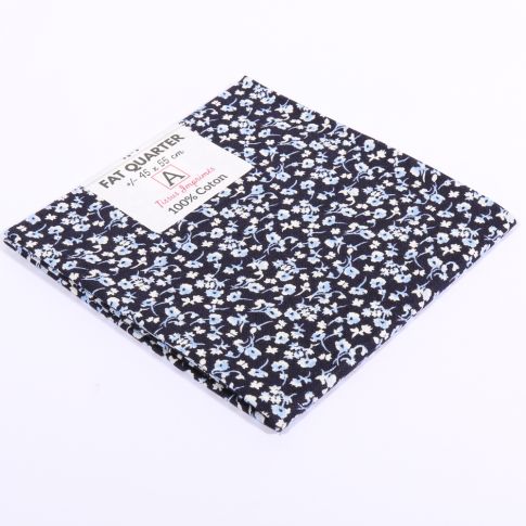 Coupon de tissu Coton imprimé Fleuri Ava sur fond Bleu Marine - 45 x 55 cm