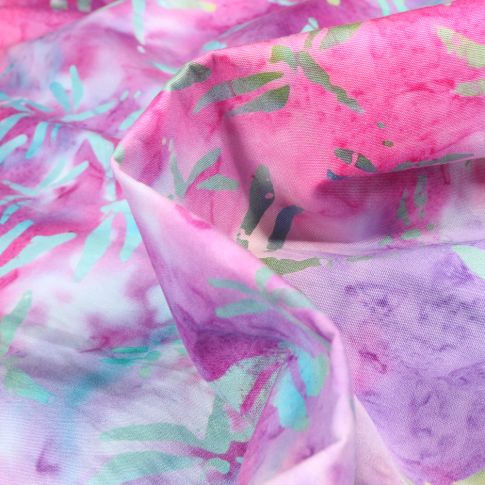 Tissu Coton  QT Fabrics Way Under Nilla sur fond Rose