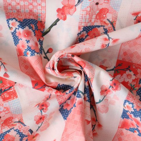 Tissu Coton imprimé  Patchjapan sur fond Ecru