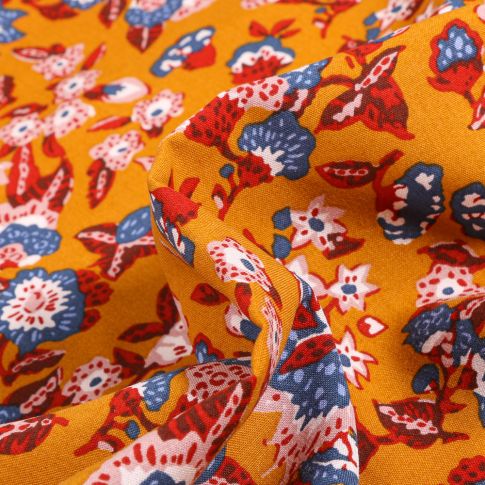 Tissu Viscose Arty Boho sur fond Jaune