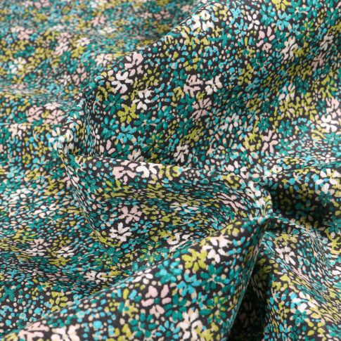 Tissu Coton imprimé Arty Clématite sur fond Vert