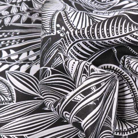 Tissu Viscose   Hevea sur fond Noir
