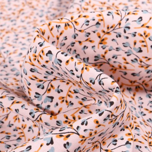 Tissu Viscose Arty Kristin sur fond Rose pâle