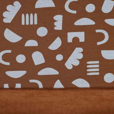 Tissu Sweat envers minky motifs géo sur fond Terre de Sienne - Par 10 cm