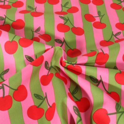 Tissu Popeline de Coton Poppy Cerises sur fond Rose - Par 10 cm