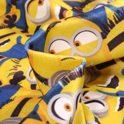 Tissus Velours d&#039;ameublement sous licence Les mignons sur fond Jaune - Par 10 cm