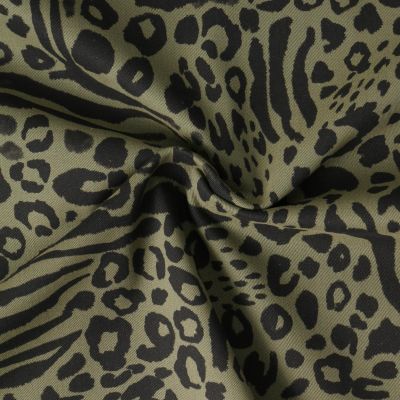 Toile de Coton imprimé Jade motif léopard Noir sur fond Vert kaki - Par 10 cm