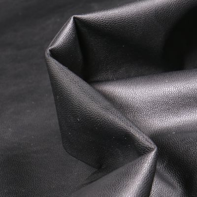 Tissu Simili cuir souple d&#039;habillement uni Inès Noir - Par 10 cm