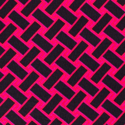 Tissu Crêpe Georgette de Viscose motifs abstraits rouge et noir sur fond Rose fuchsia - Par 10 cm