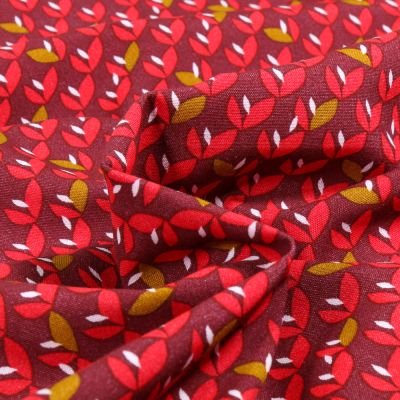 Tissu Viscose Jana sur fond Prune - Par 10 cm